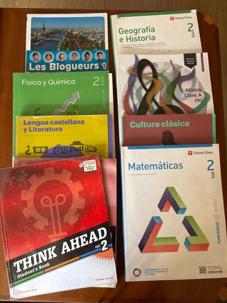 Lote libros 2 ESO del IES Ramón y Cajal
