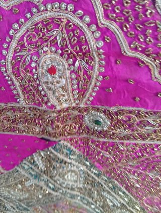 Tapiz Decorativo Patchwork Dorado y Rosa
