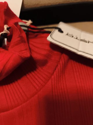 Custo Camiseta Roja Manga Larga etiqueta