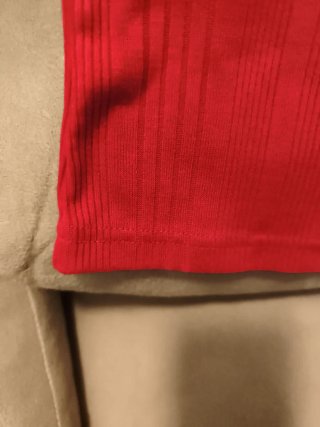 Custo Camiseta Roja Manga Larga etiqueta
