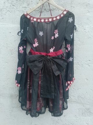 Vestido estilo kimono con flores