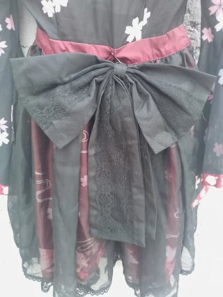Vestido estilo kimono con flores