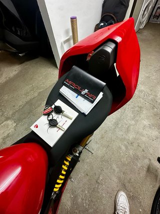Ducati Panigale V2 2022 Roja