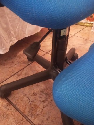 SILLA ERGONÓMICA CON APOYO DE RODILLAS