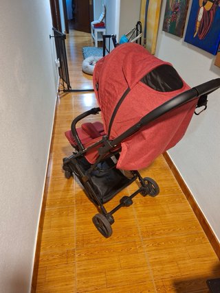 Silla de paseo plegable roja marca inglesina