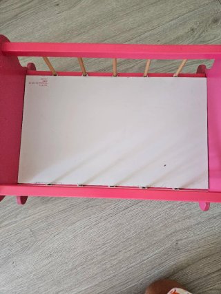 Cuna balancín de madera para muñecas