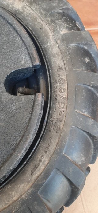 Ruedas motoazada