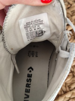 Deportivas Converse Plata y Blancas