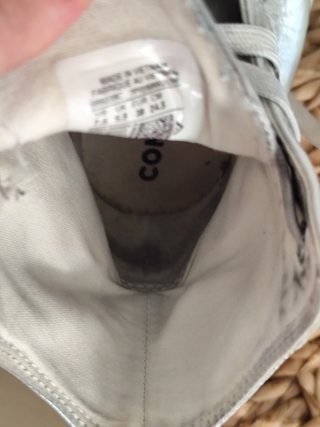 Deportivas Converse Plata y Blancas