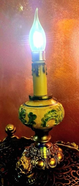 Lampada da tavolo / Lumière d'ambiance bronzo