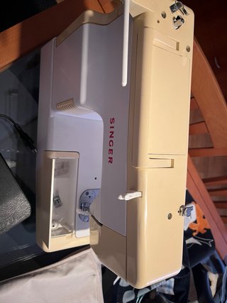 Máquina de coser Singer 9808C