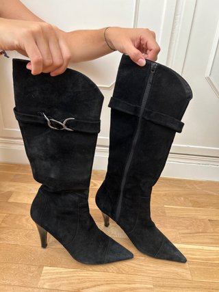 Botas altas Zara negras ante tacón