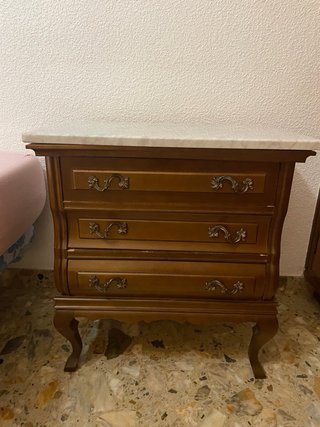 Juego de dormitorio: Cabecero, 2 mesitas, cómoda,