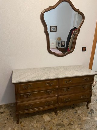 Juego de dormitorio: Cabecero, 2 mesitas, cómoda,