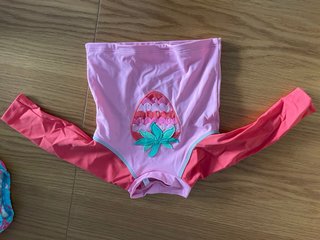 Lote: Conjuntos Gorro, rana y camisetas para pisci