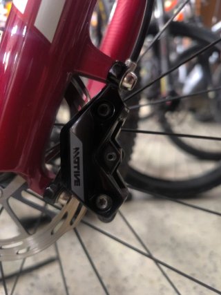 Frenos SRAM Motive
