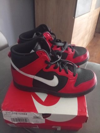 Nike Dunk High Red/Black Talla 35