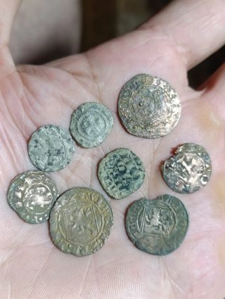 Lote 8 monedas medievales