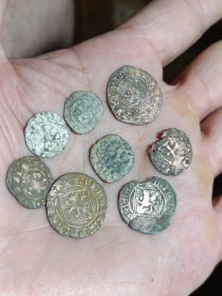 Lote 8 monedas medievales