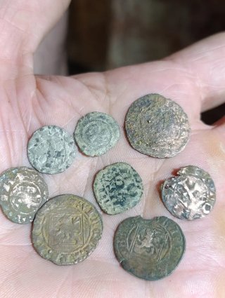 Lote 8 monedas medievales