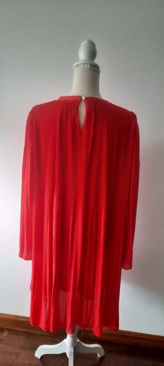 Vestido Zara Rojo pvp 49,99