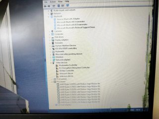 Lenovo 330S-15ARR pantalla rota