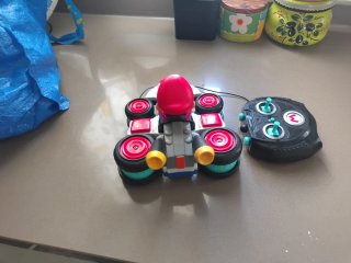 Coche teledirigido Mario Kart con mando