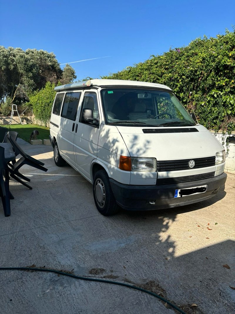 Volkswagen California T4 2.4 D 5V con AC - foto 1