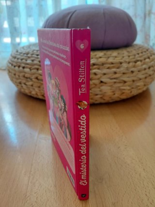 Libro Tea Stilton: El misterio del vestido