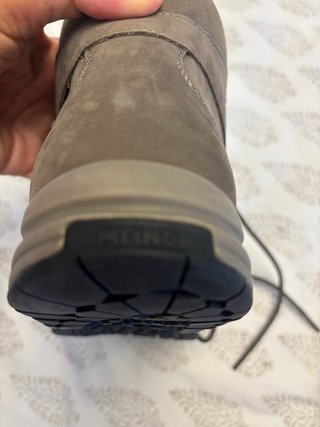 Botas de montaña Gore-Tex nuevas