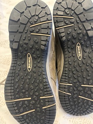 Botas de montaña Gore-Tex nuevas