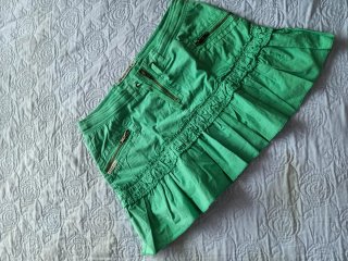 Falda Freesoul verde con volantes