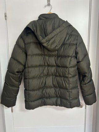 Abrigo acolchado verde militar Fashion.