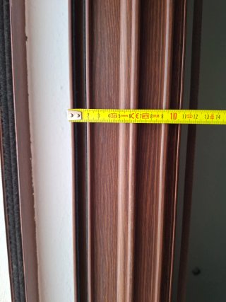 3 Ventanas de aluminio con persianas. Climalit.