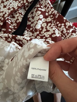Vestido largo floral burdeos y blanco