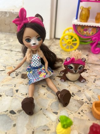 Muñecas Enchantimals y accesorios