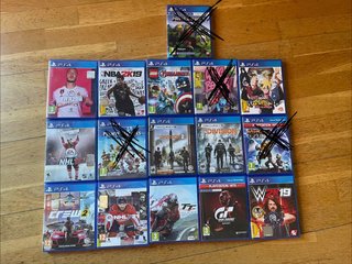 Juegos PS4 9 euros cada juego y están como nuevos!