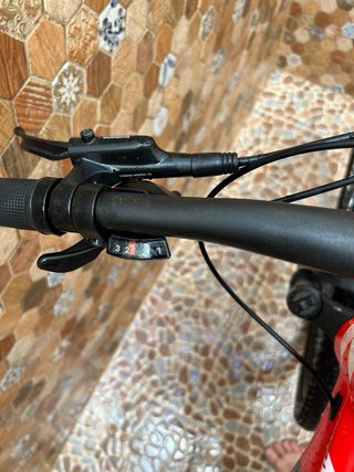 Bicicleta Montaña WST Quake 7024 Roja