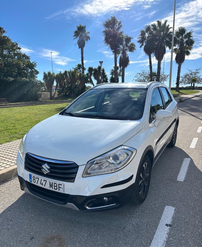 Suzuki SX4 2014 - foto 1
