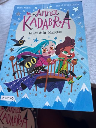 Anna Kadabra, 7 libros pueden comparse individual