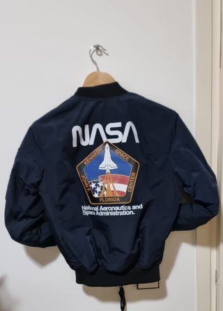 Chaqueta Bomber NASA Pull&Bear Azul Marino xxs
