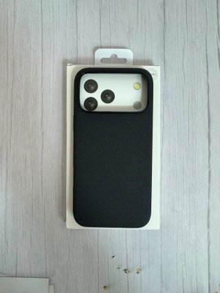 Custodia iPhone 17/18 Pro Max MagSafe. Prezzo per unità