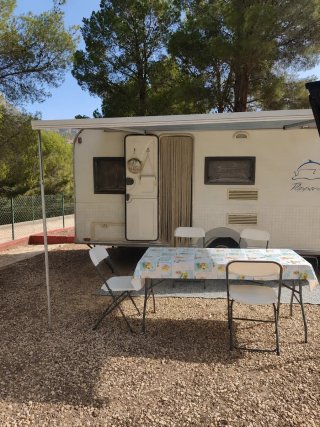 Caravana Burstner Flipper 435 tk