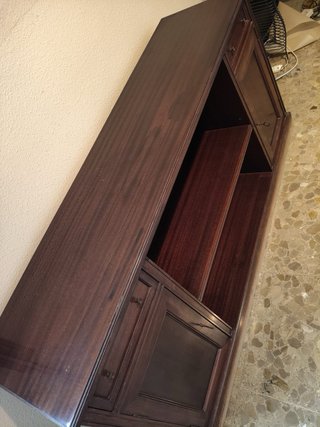 Mueble TV de madera marrón
