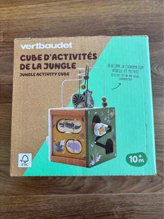 Cubo de actividades infantil