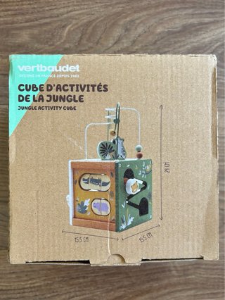 Cubo de actividades infantil