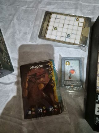 Paper Dungeons - Juego de mesa