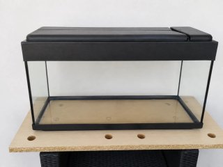 Acuario/Terrario Negro y Transparente