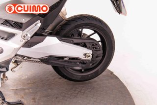 HONDA FORZA 750