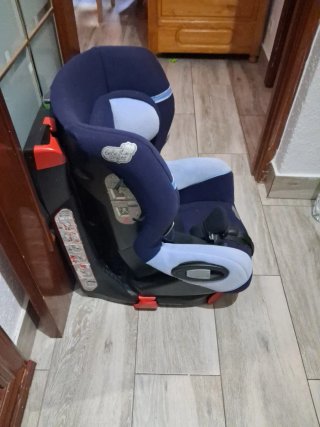 Silla coche bebé azul marino